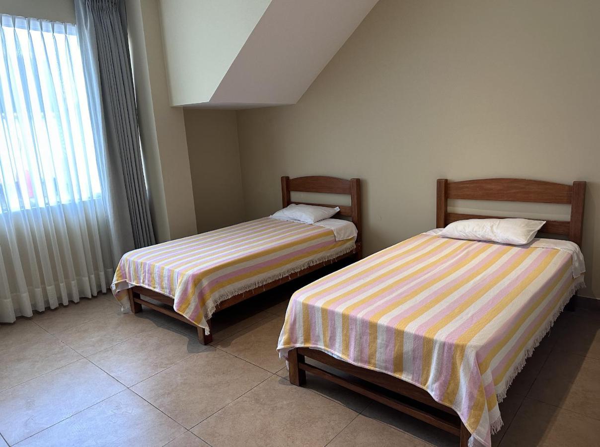 アシア Yolo House Peru Bed & Breakfast エクステリア 写真