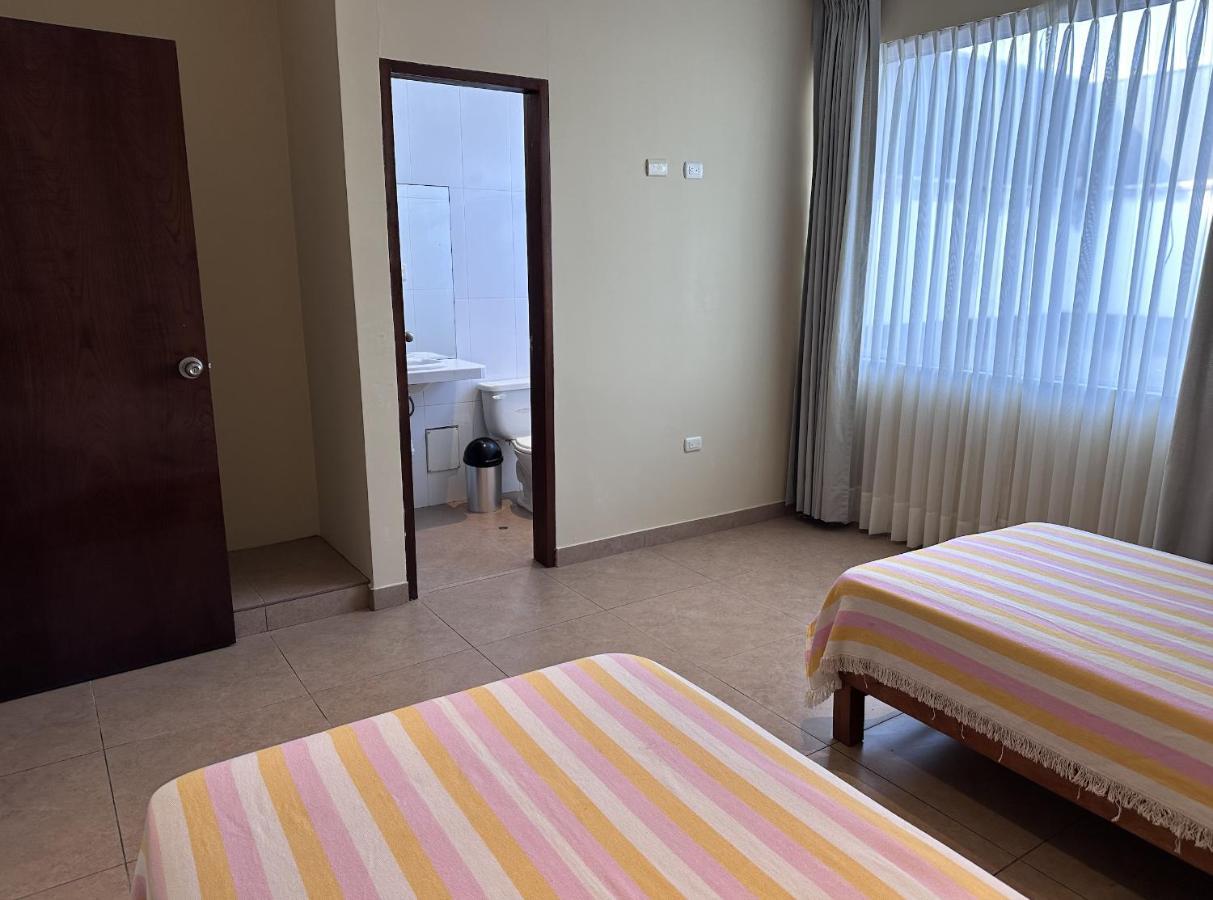 アシア Yolo House Peru Bed & Breakfast エクステリア 写真