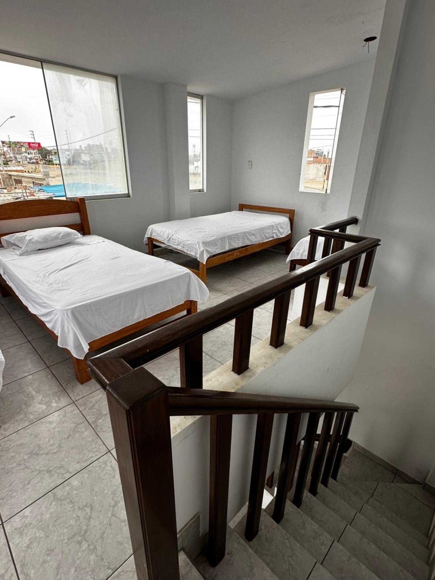 アシア Yolo House Peru Bed & Breakfast エクステリア 写真