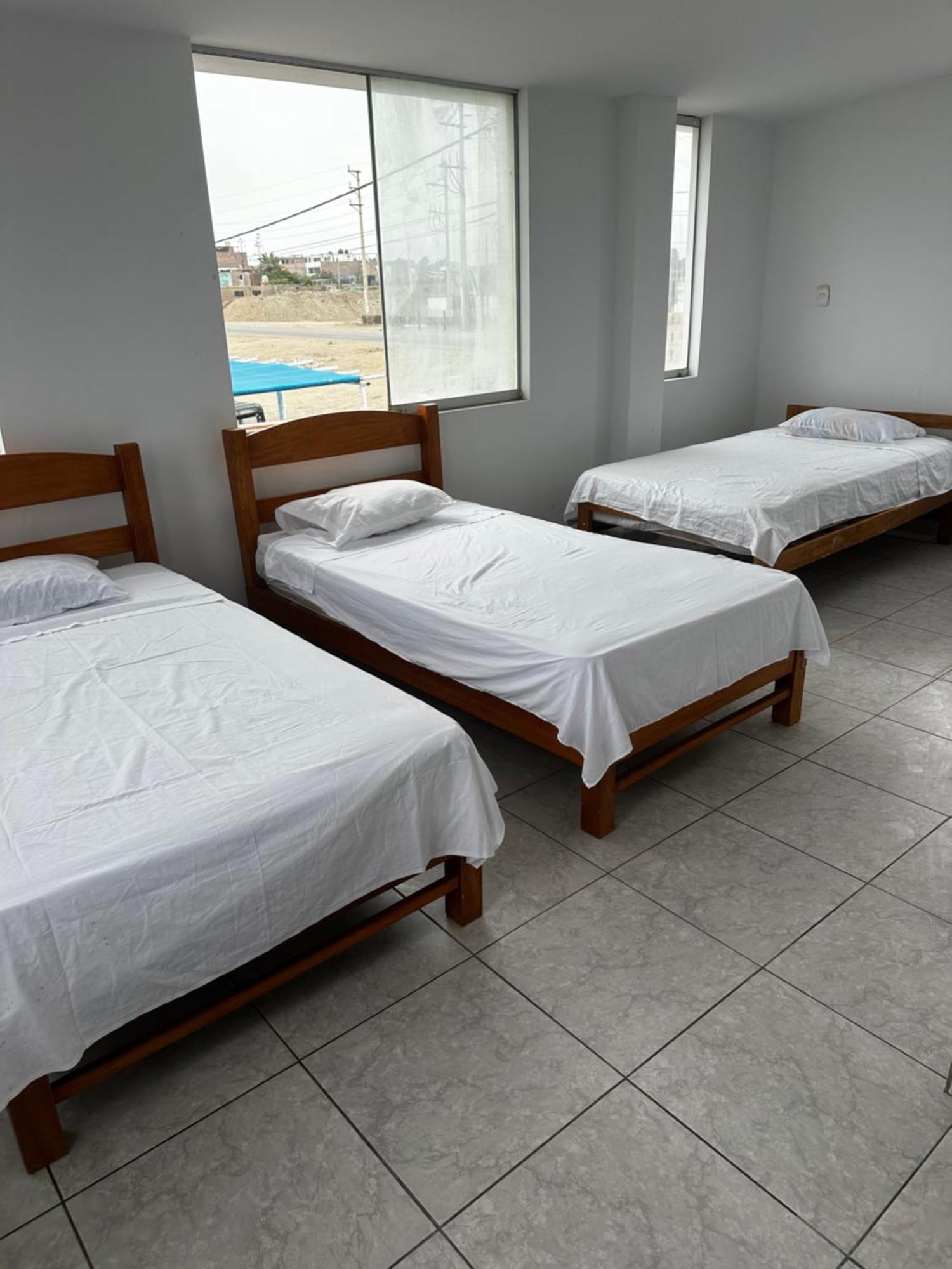 アシア Yolo House Peru Bed & Breakfast エクステリア 写真