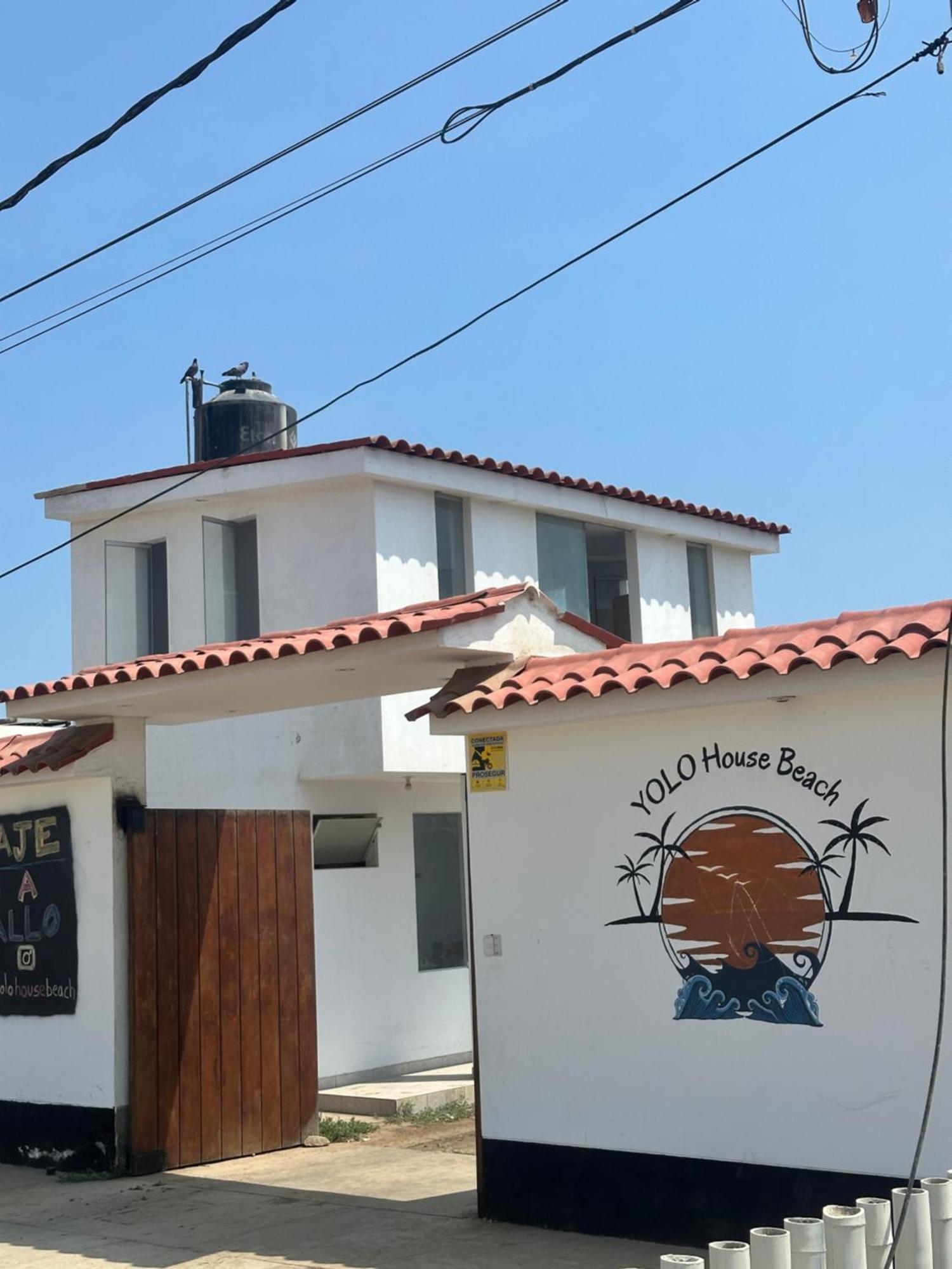 アシア Yolo House Peru Bed & Breakfast エクステリア 写真