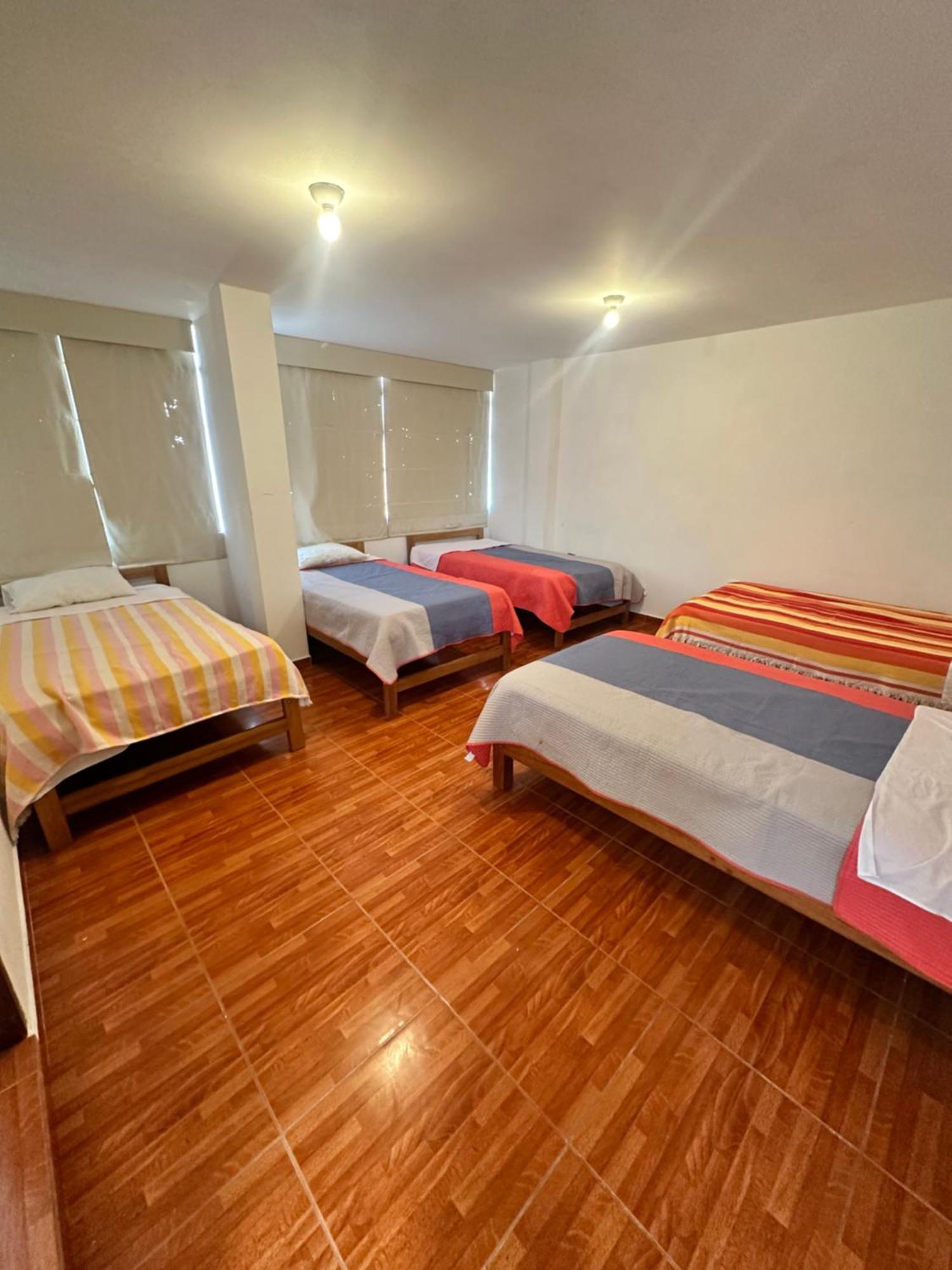 アシア Yolo House Peru Bed & Breakfast エクステリア 写真