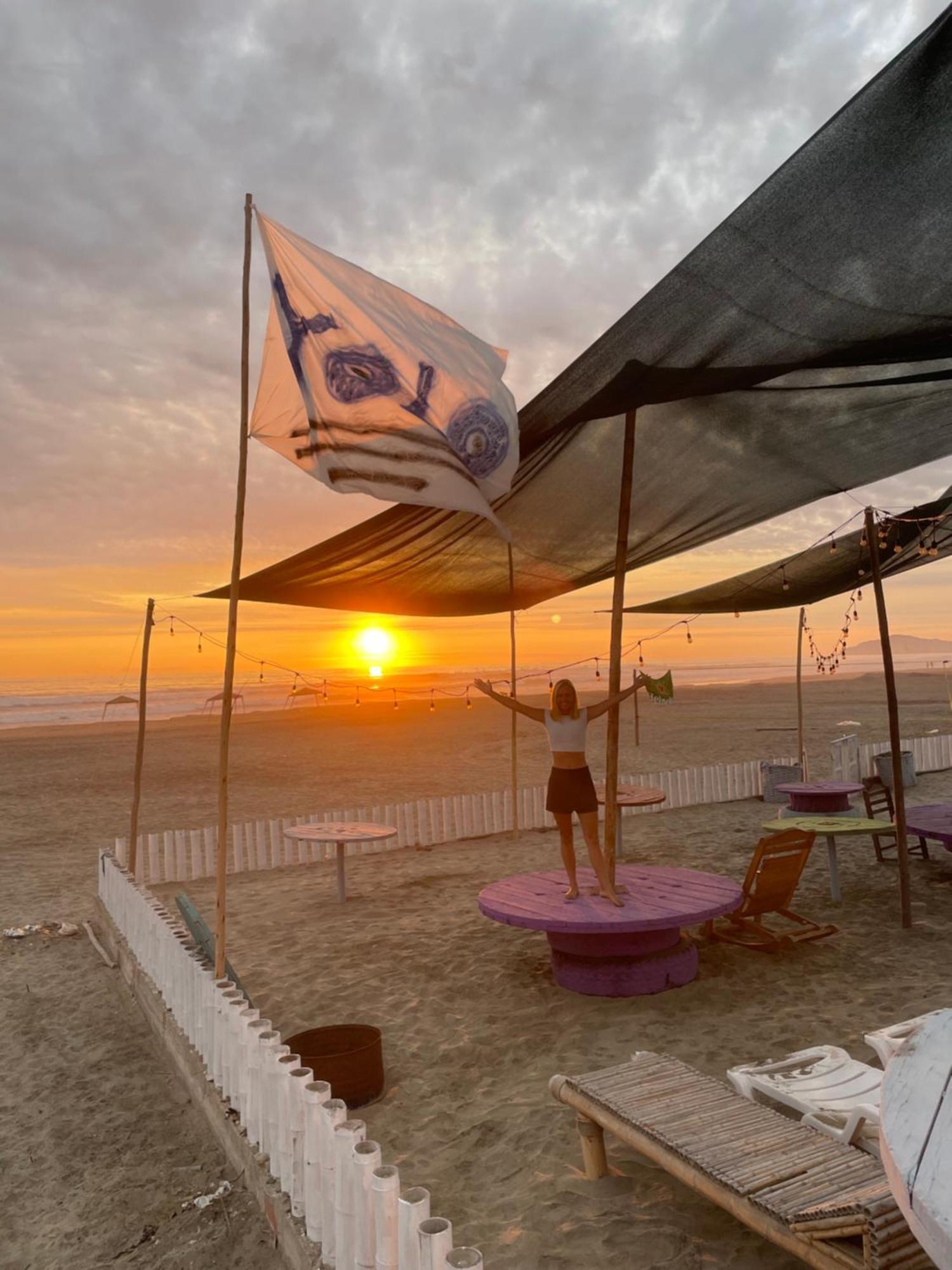 アシア Yolo House Peru Bed & Breakfast エクステリア 写真
