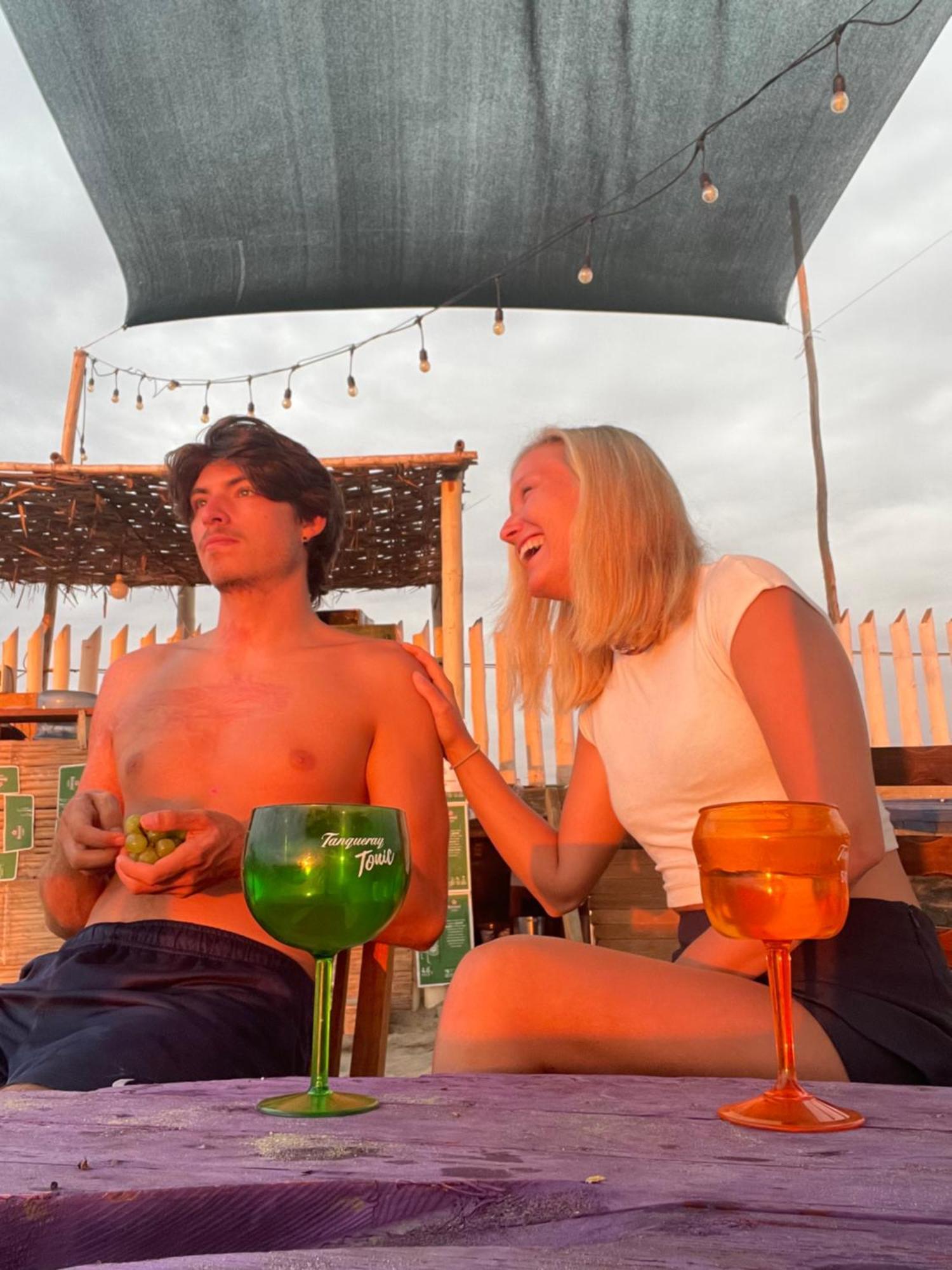 アシア Yolo House Peru Bed & Breakfast エクステリア 写真