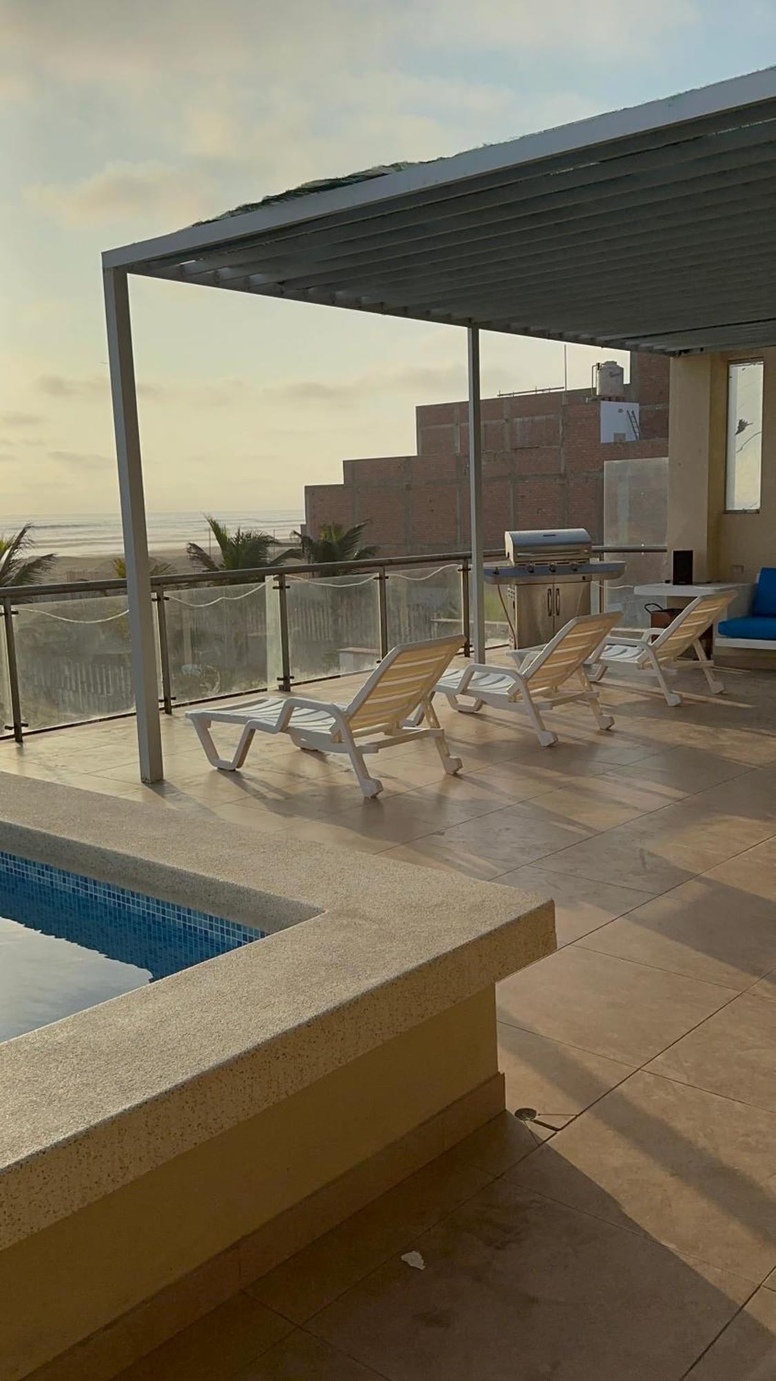 アシア Yolo House Peru Bed & Breakfast エクステリア 写真