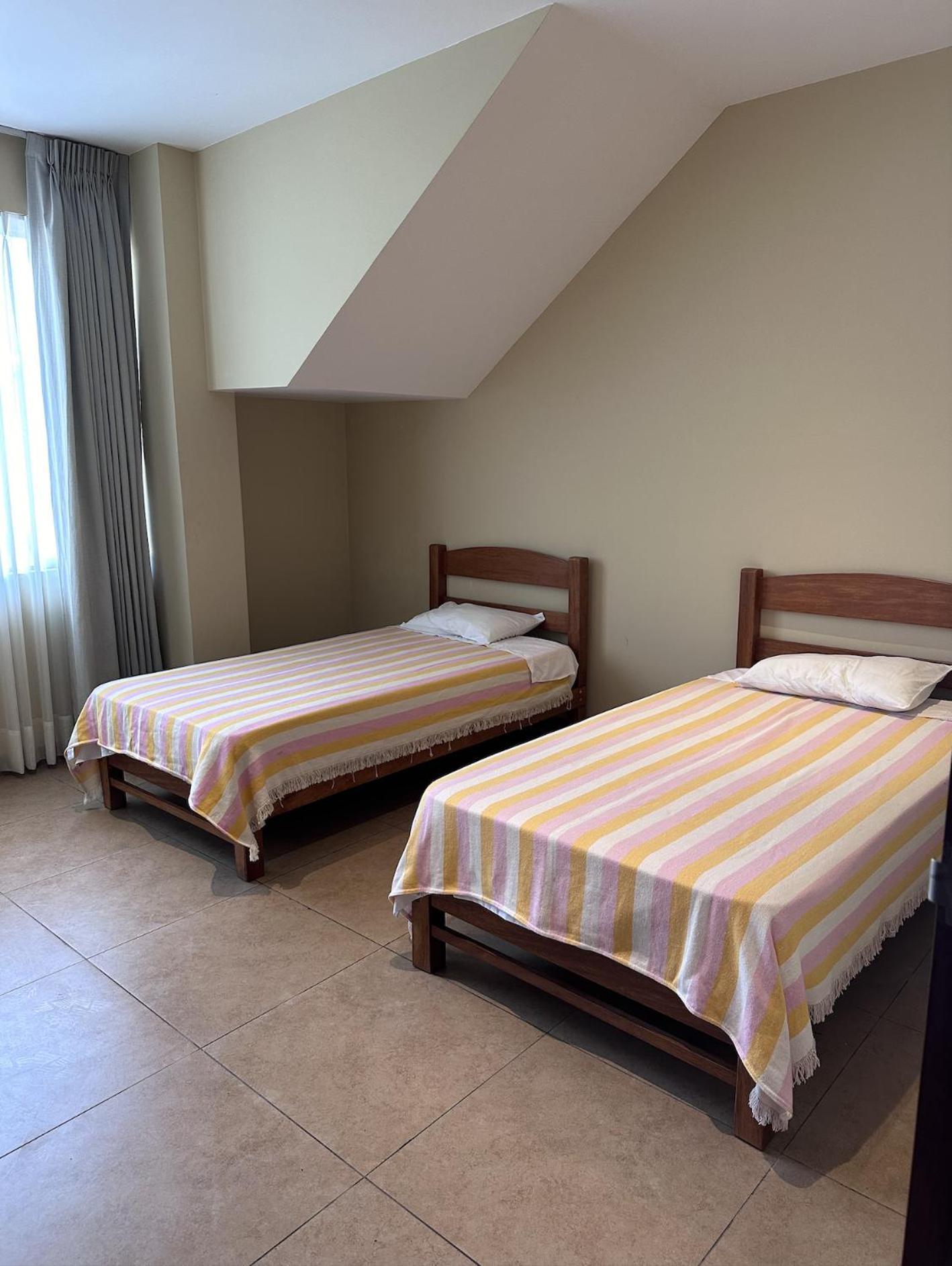 アシア Yolo House Peru Bed & Breakfast エクステリア 写真